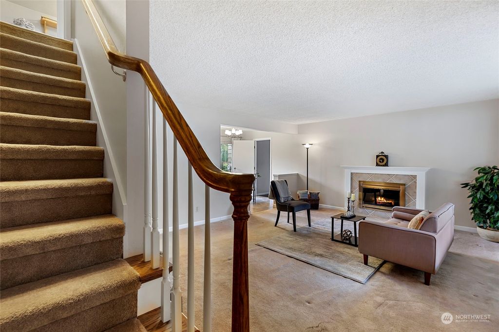 Photo of 14019 147th Place SE, Renton, WA 98059 (MLS # 2158232)