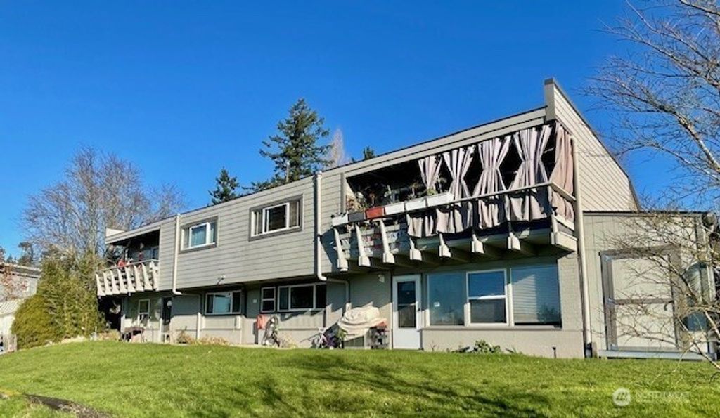 Photo of 2311 Washington Avenue, Mukilteo, WA 98275 (MLS # 2471804)