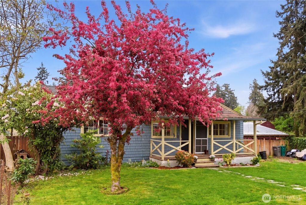 Photo of 37418 39th Avenue S, Auburn, WA 98001 (MLS # 2500321)