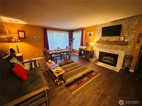 Photo of 17722 N Park Place N, Shoreline, WA 98133 (MLS # 2470119)