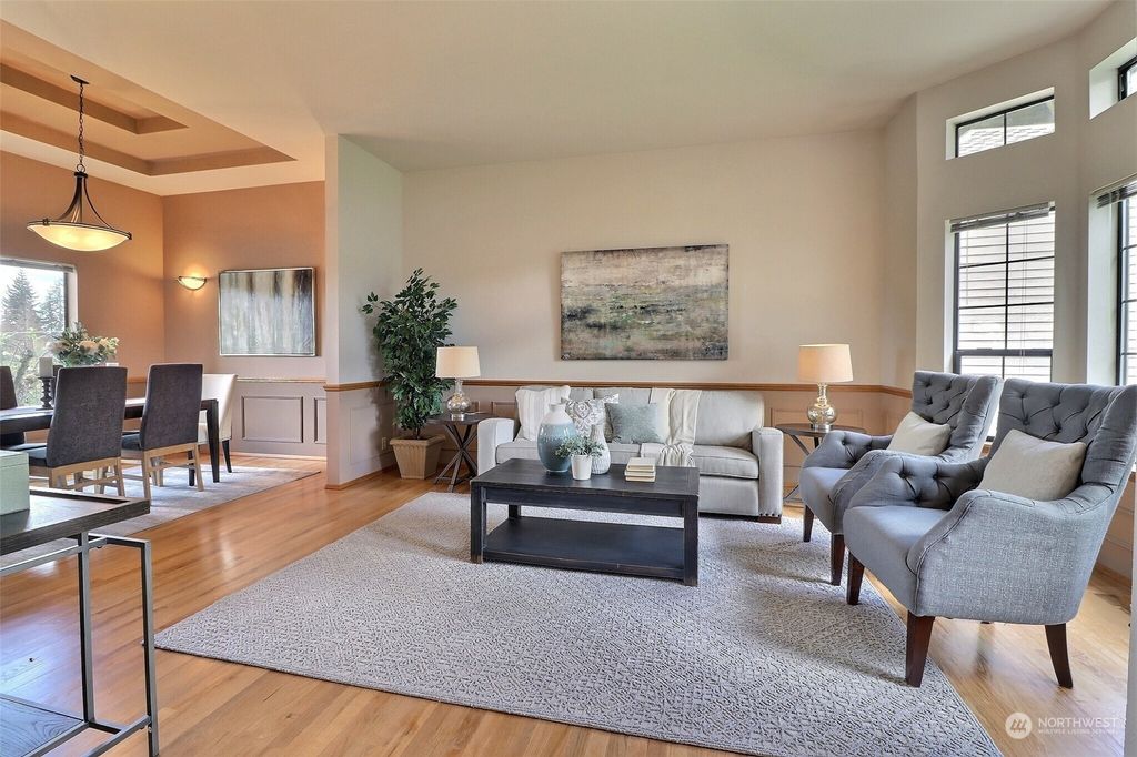 Photo of 11704 SE 78th Place, Newcastle, WA 98056 (MLS # 2225118)