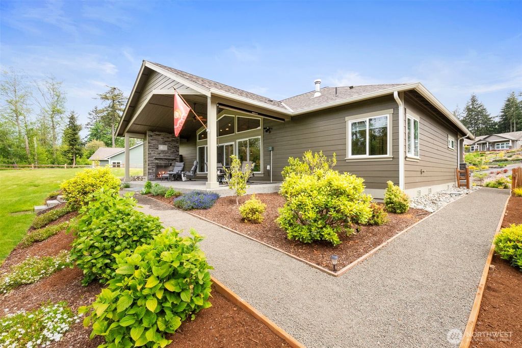 listing image 9369784395513420573