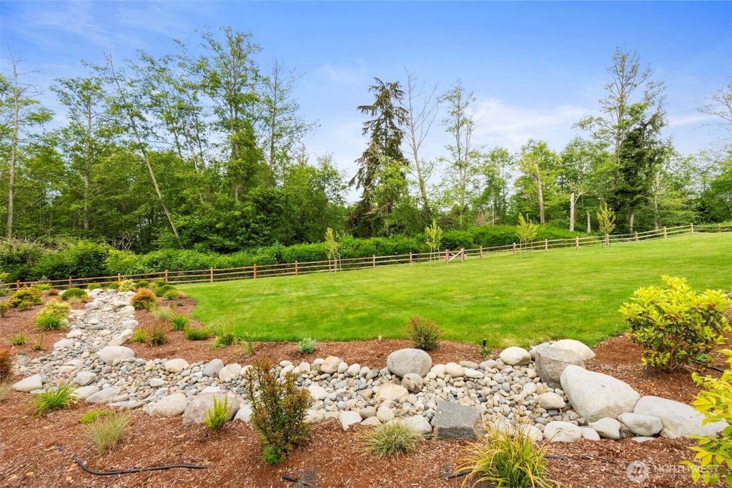 listing image 9368725250414244086