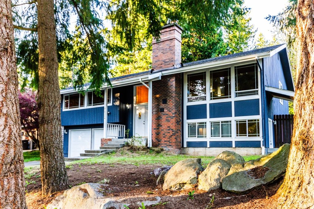 Photo of 14304 117th Place NE, Kirkland, WA 98034 (MLS # 2062570)