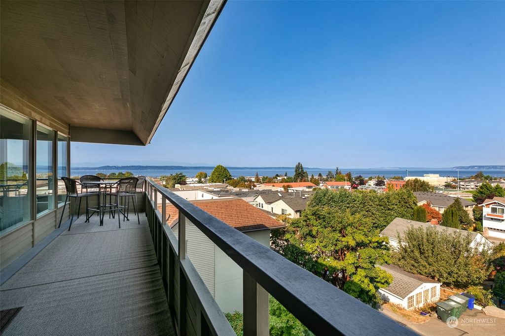 Photo of 655 Main Street #301, Edmonds, WA 98020 (MLS # 2003666)