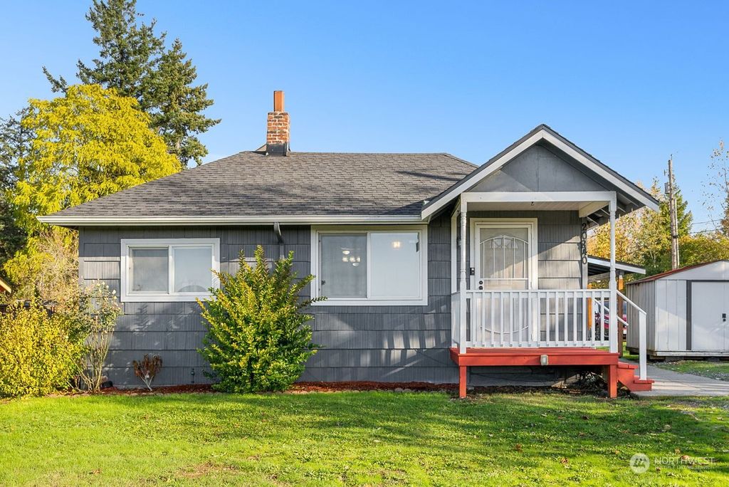 Photo of 20840 24th Avenue S, SeaTac, WA 98198 (MLS # 2179028)