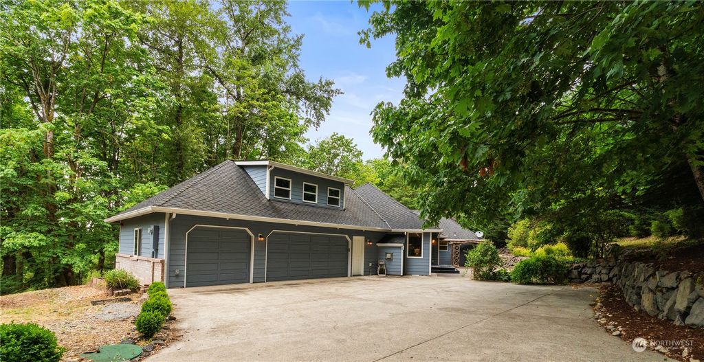 Photo of 35800 SE Courtney Road, Ravensdale, WA 98051 (MLS # 2142969)