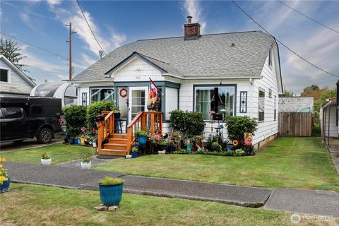 Photo of 305 Fillmore Street, Hoquiam, WA 98550 (MLS # 2421362)