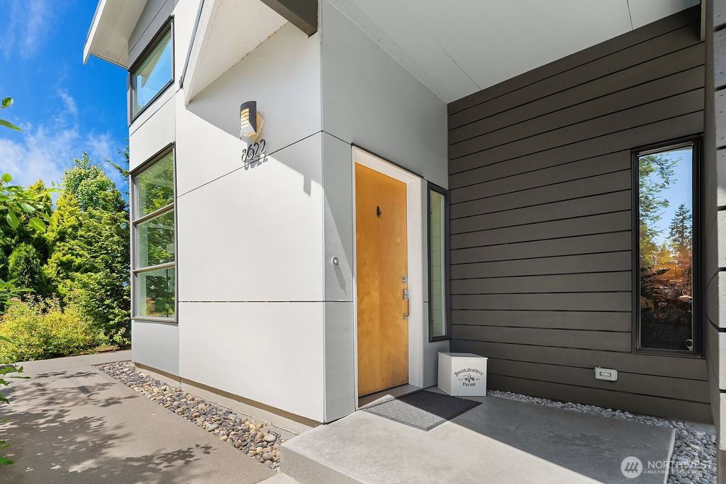 Photo of 8622 NE 177th Place, Bothell, WA 98011 (MLS # 2400653)