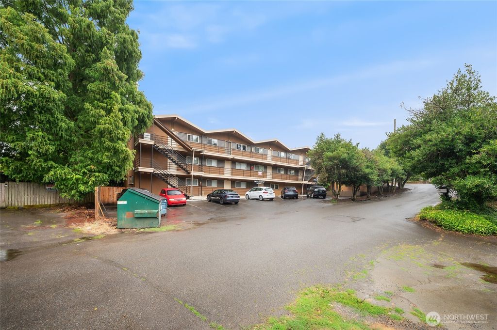 Photo of 1017 SW 154th Street, Burien, WA 98166 (MLS # 2432556)