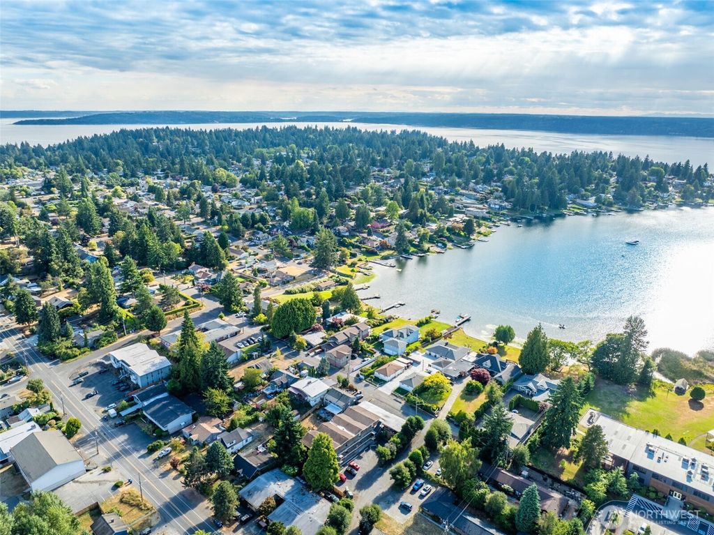 Photo of 1017 SW 154th Street, Burien, WA 98166 (MLS # 2432556)