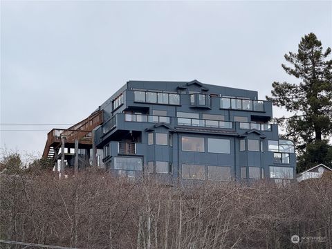 226 W 2nd Street 2 Port Angeles WA 98362