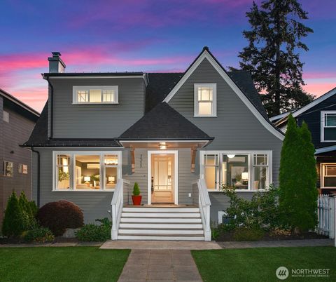 Photo of 7511 41st Avenue NE, Seattle, WA 98115 (MLS # 2538704)