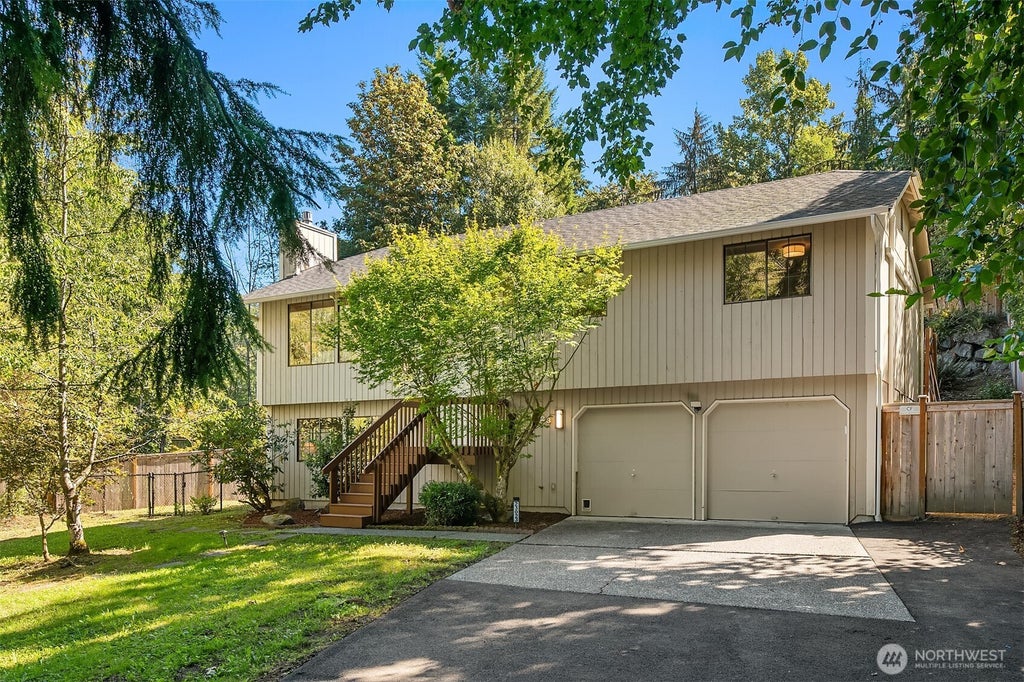 Photo of 23023 39th Avenue W, Lynnwood, WA 98036 (MLS # 2584664)