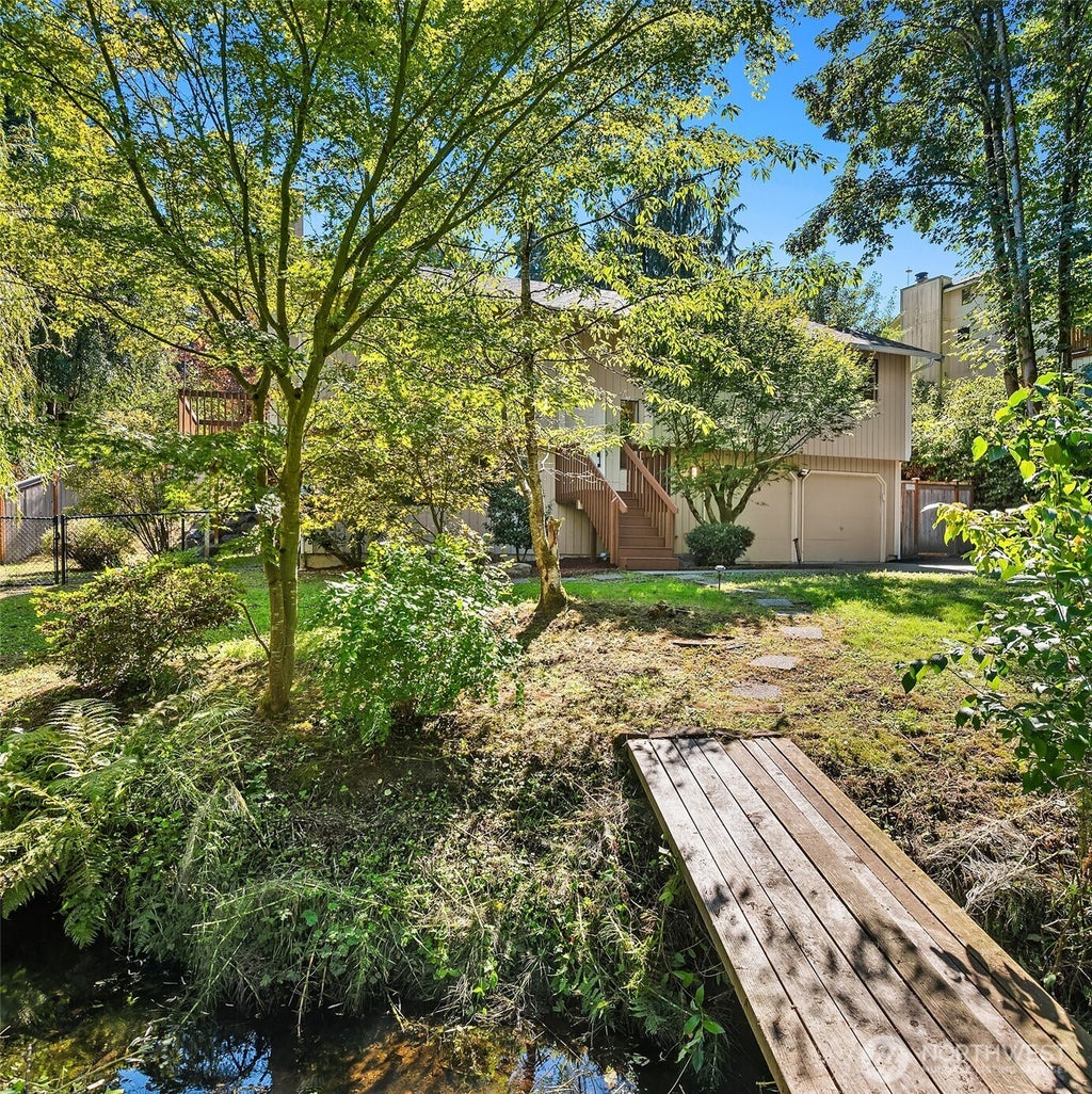 Photo of 23023 39th Avenue W, Lynnwood, WA 98036 (MLS # 2584664)