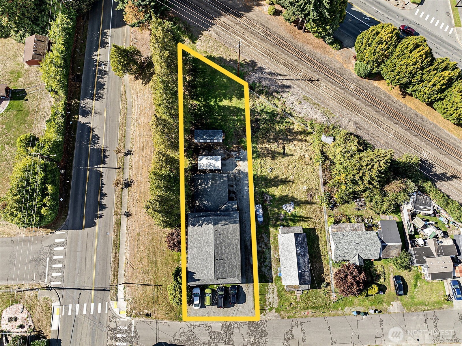 610 McKinnon Avenue