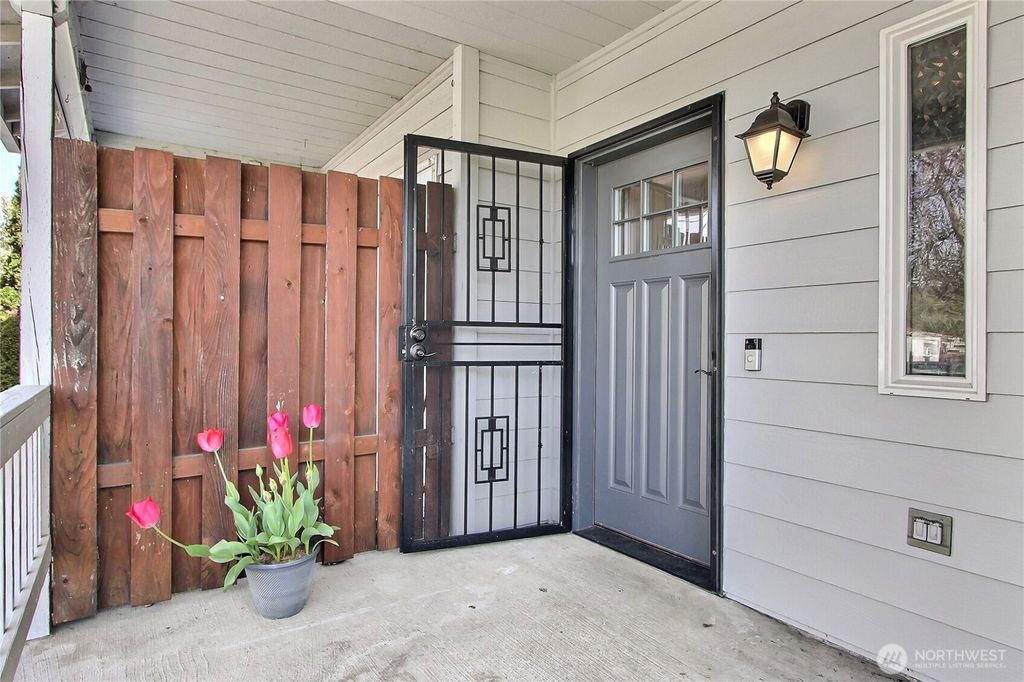 Photo of 432 Washington Boulevard #B-4, Algona, WA 98001 (MLS # 2354407)