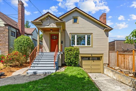 Photo of 946 N 83rd Street, Seattle, WA 98103 (MLS # 2545582)