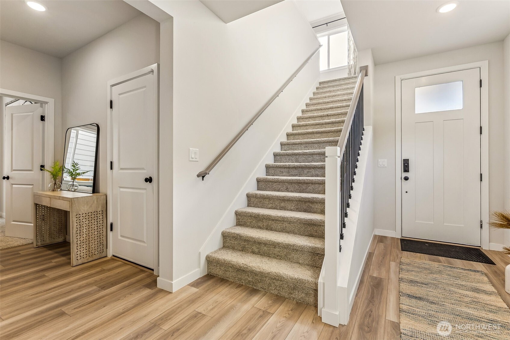 2028 NE Norseman Way