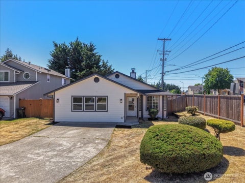 Photo of 4902 33rd Street Ct NE, Tacoma, WA 98422 (MLS # 2553055)