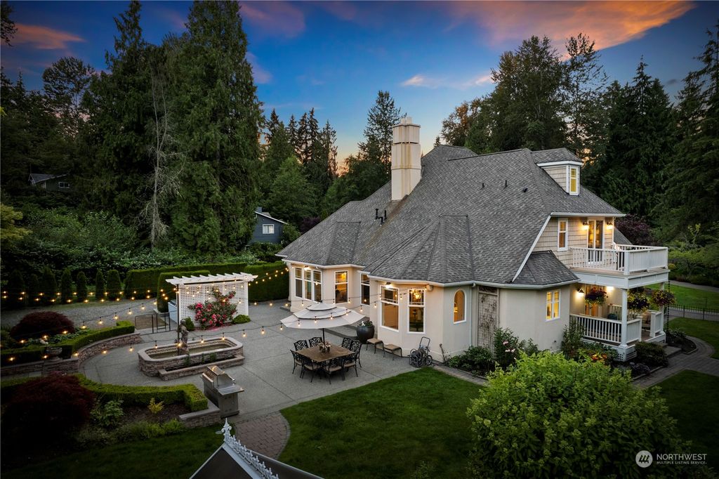 Photo of 11206 167th Court NE, Redmond, WA 98052 (MLS # 2253018)