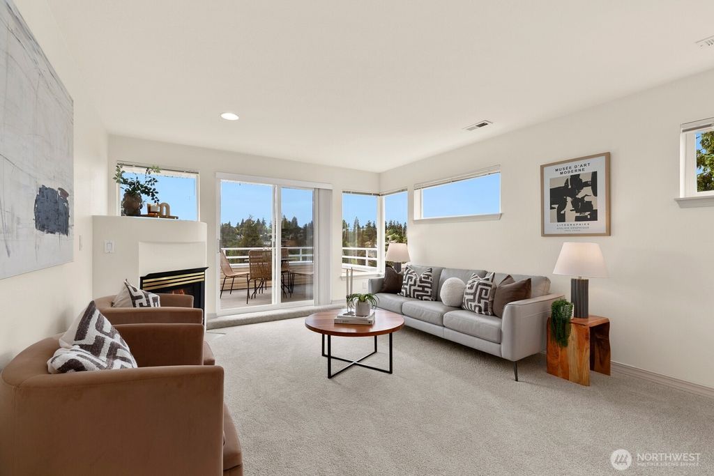 Photo of 4527 45th Avenue SW #401 N, Seattle, WA 98116 (MLS # 2367988)