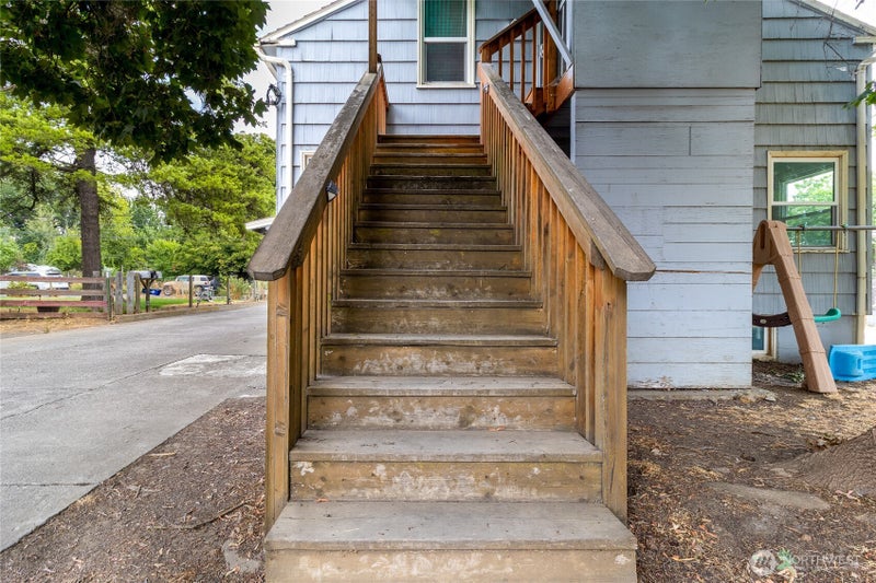 904 SE Birch Avenue