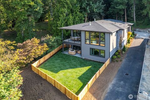 Photo of 4408 102nd Court NE, Kirkland, WA 98033 (MLS # 2397157)