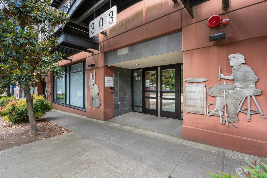 Photo of 303 23rd Avenue S #405, Seattle, WA 98144 (MLS # 2130600)