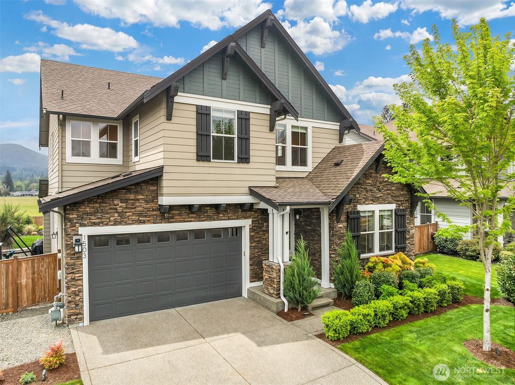 Photo of 1503 Glacier Avenue SE, North Bend, WA 98045 (MLS # 2520005)