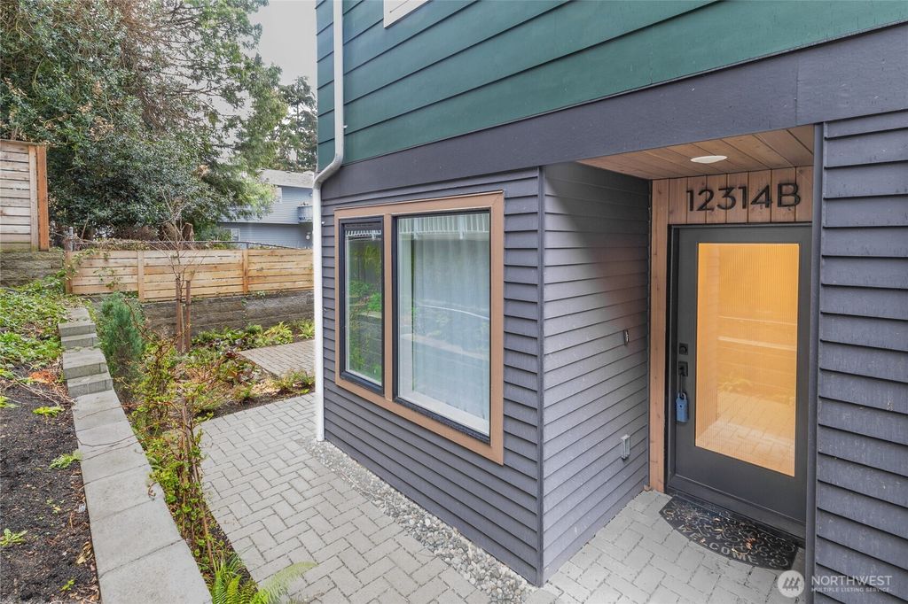 Photo of 12314 14th Avenue NE #B, Seattle, WA 98125 (MLS # 2347202)