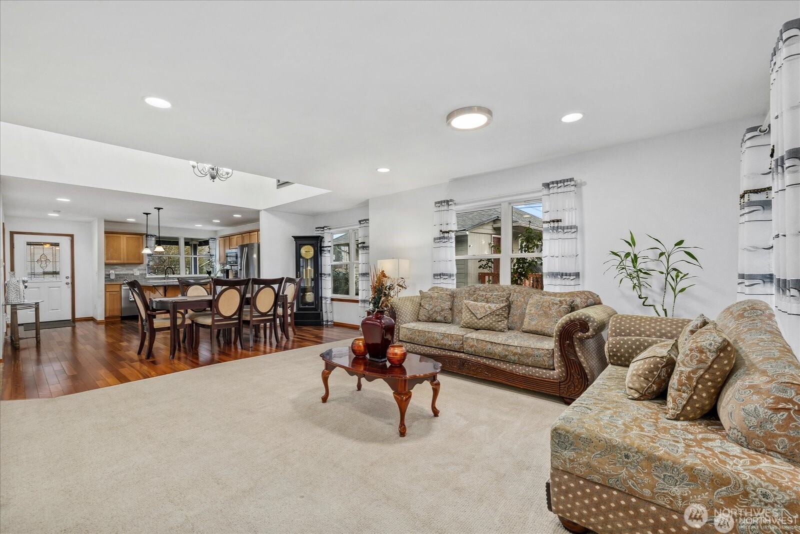 128 Milwaukee Boulevard S