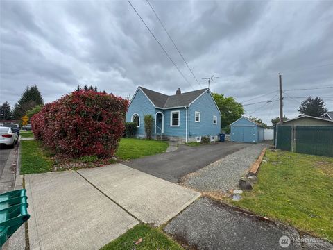 Photo of 215 J Street SE, Auburn, WA 98002 (MLS # 2516336)