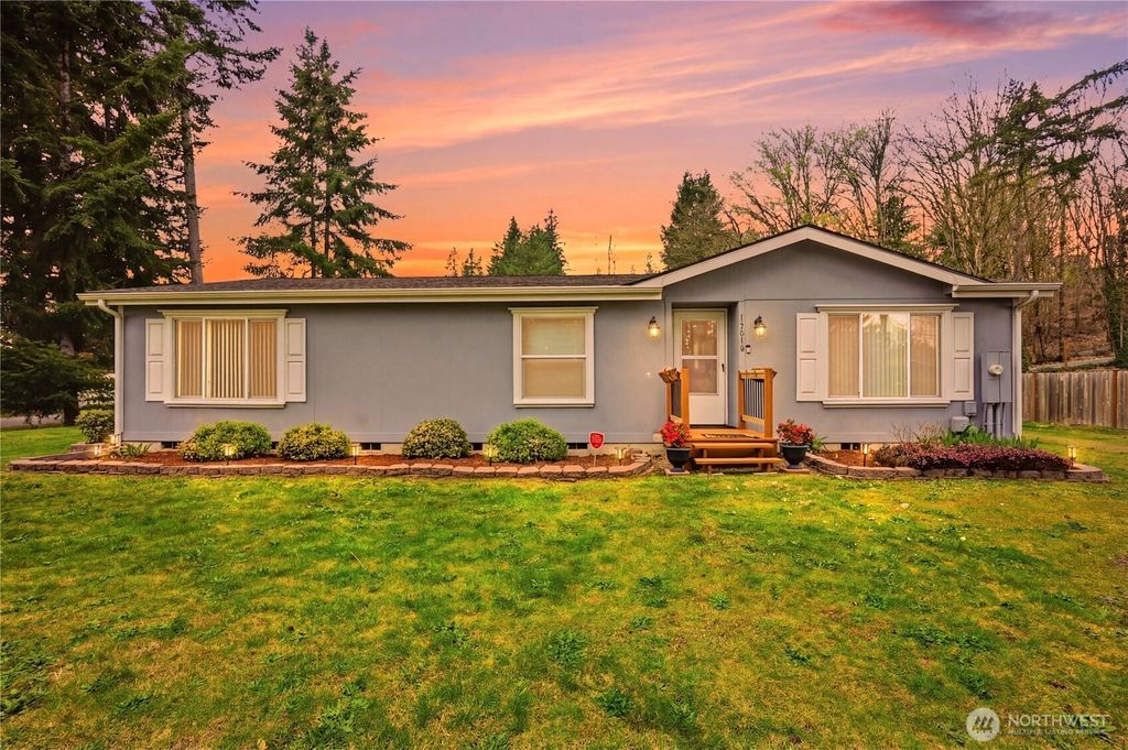 Photo of 15010 SE 306th Place, Kent, WA 98042 (MLS # 2505299)