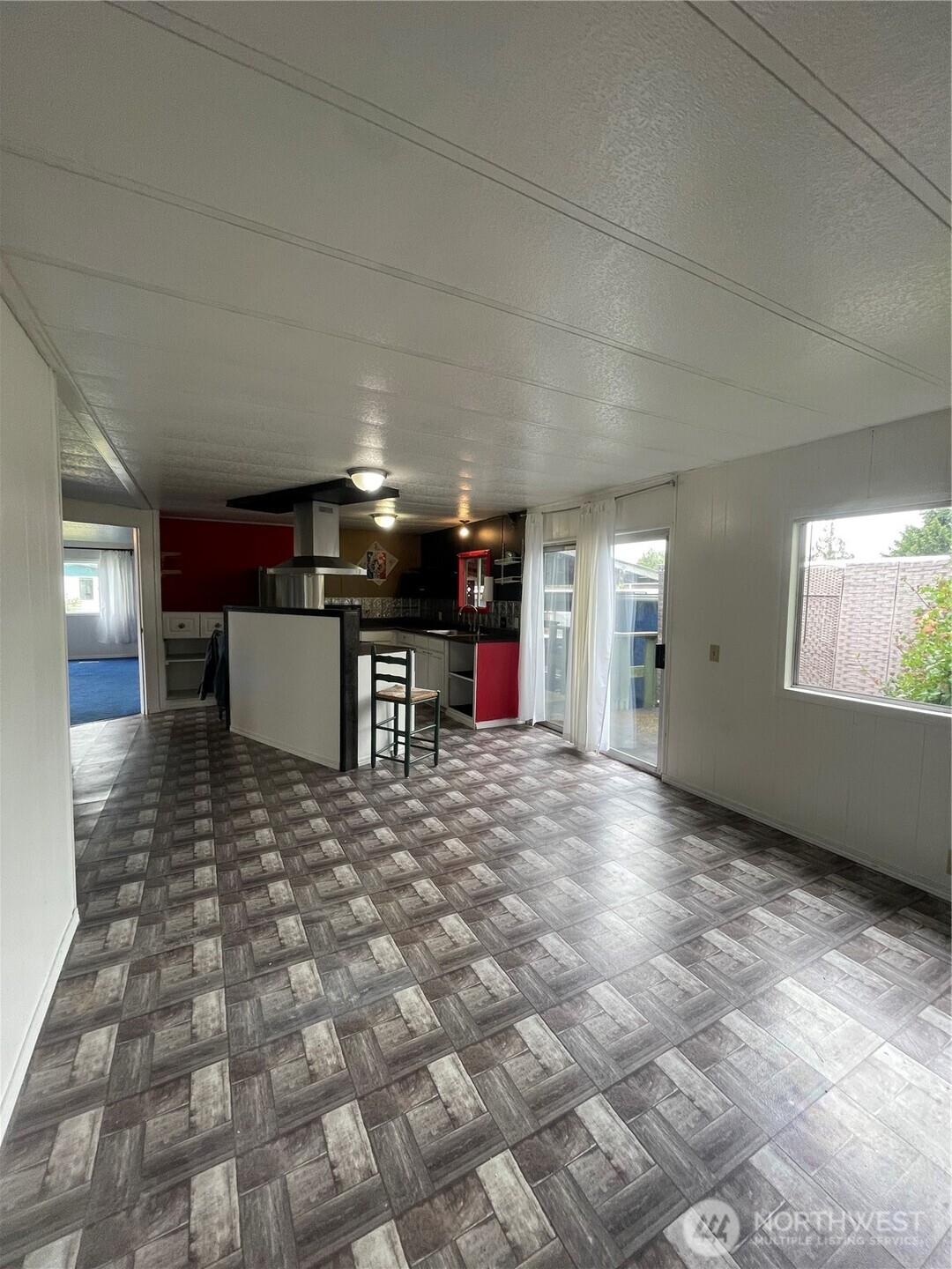 1050 Howard Street 10