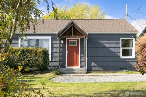 Photo of 3229 Bennett Drive, Bellingham, WA 98225 (MLS # 2592190)