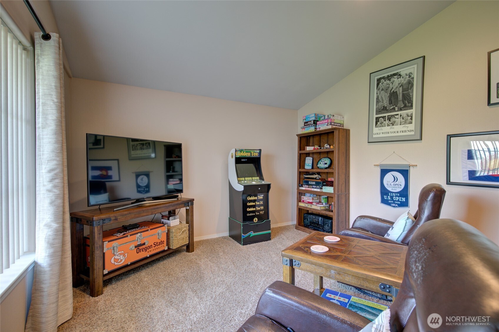 266 Octopus Avenue NE