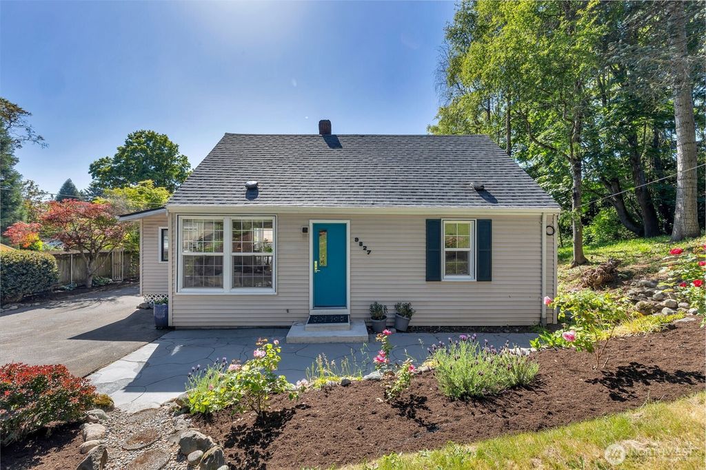 Photo of 9827 22nd Avenue SW, Seattle, WA 98106 (MLS # 2512331)