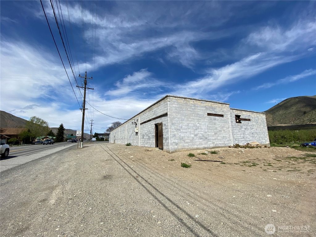 Photo of 13954 US 2, Orondo, WA 98843 (MLS # 2499889)