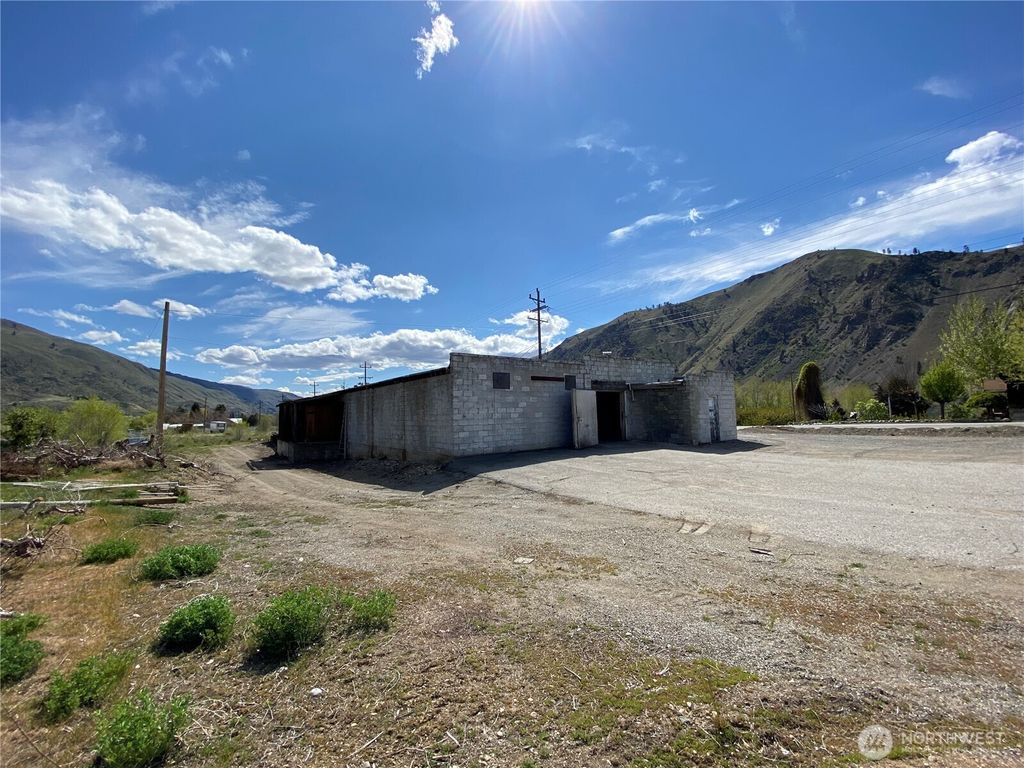 Photo of 13954 US 2, Orondo, WA 98843 (MLS # 2499889)