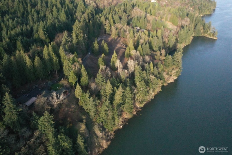 26 Edge Water Drive