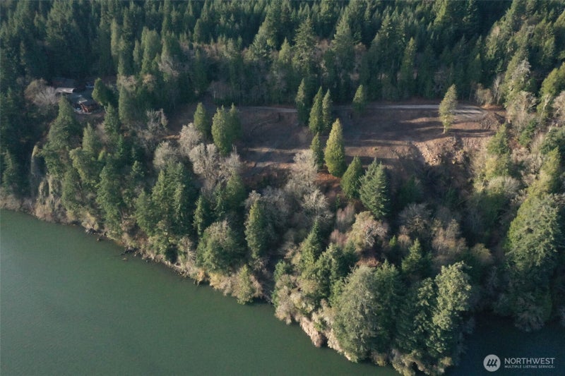 26 Edge Water Drive