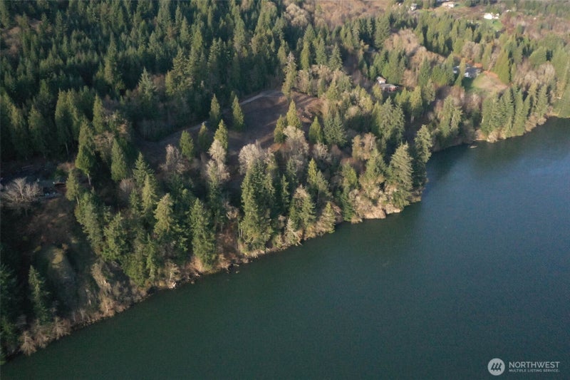 26 Edge Water Drive