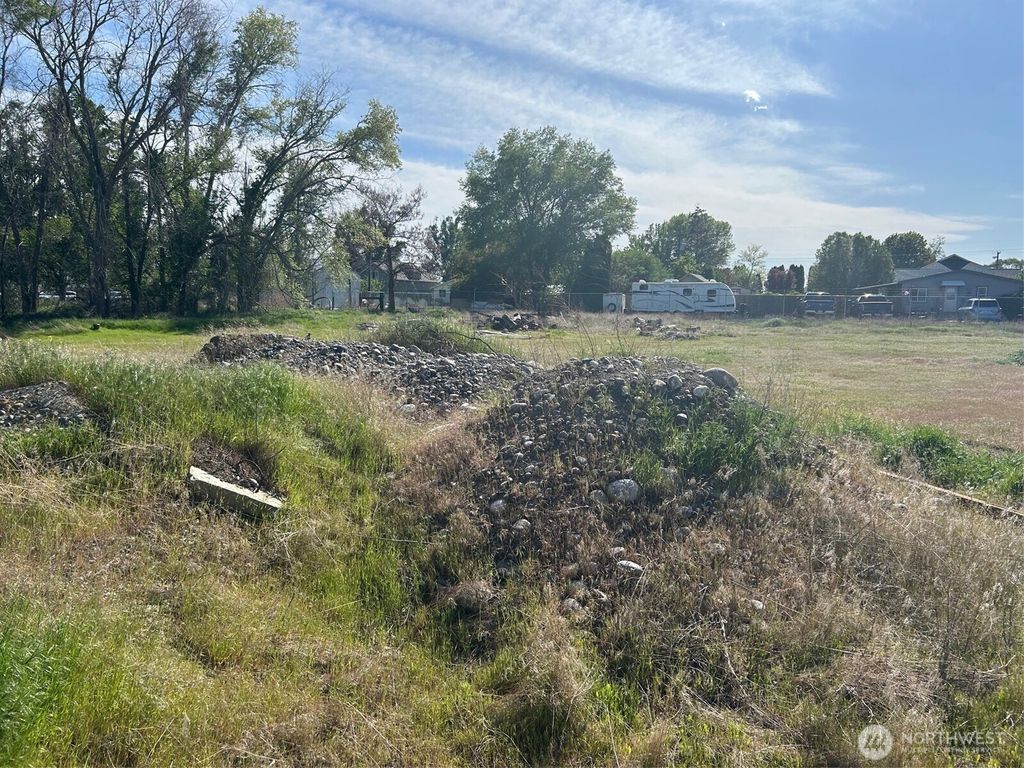 Photo of 7895 Brunch Road NE, Moses Lake, WA 98837 (MLS # 2469542)