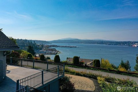 Photo of 343 Farragut Avenue N, Port Orchard, WA 98366 (MLS # 2438205)