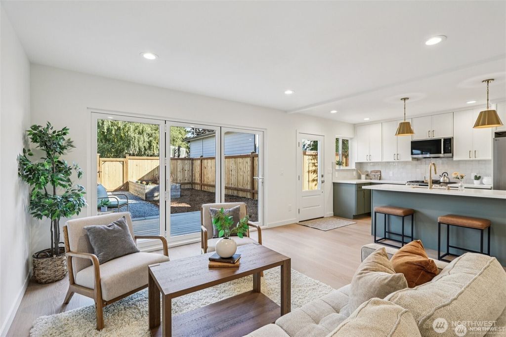 Photo of 316 N 117th Street, Seattle, WA 98133 (MLS # 2449634)