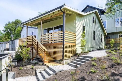 Photo of 4582 22nd Avenue SW, Seattle, WA 98106 (MLS # 2525081)