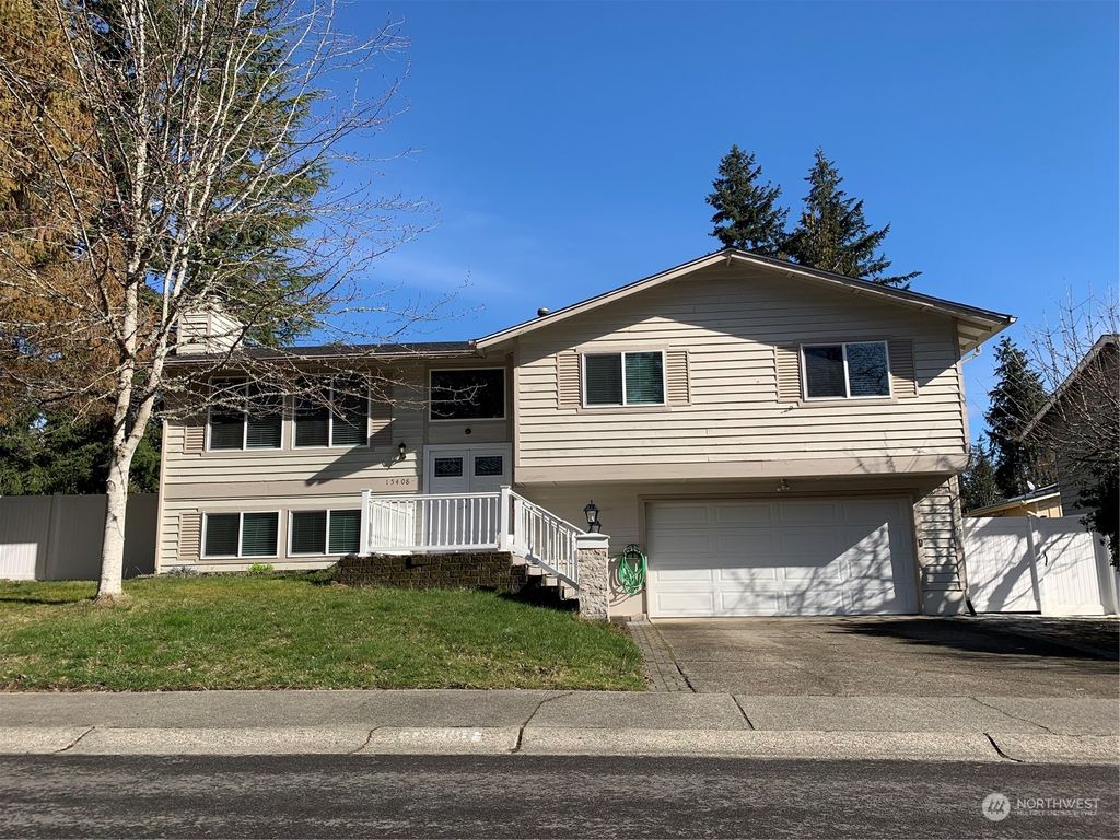 Photo of 15408 SE 179th Street SE, Renton, WA 98058 (MLS # 2046978)