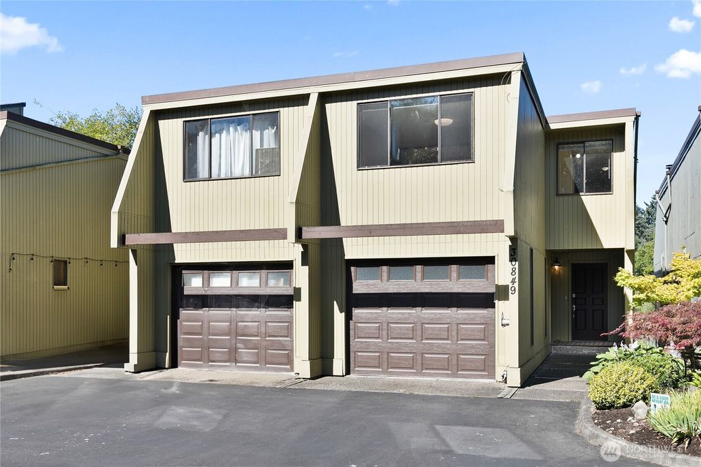 Photo of 30849 13th Place S #4, Federal Way, WA 98003 (MLS # 2412288)