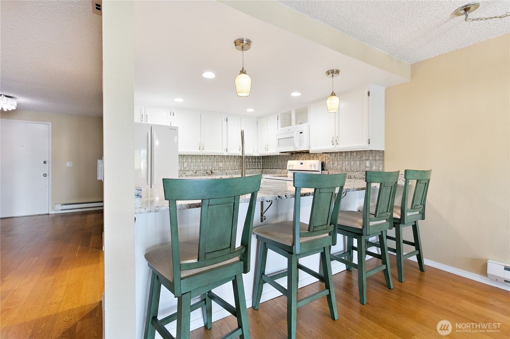 Photo of 30849 13th Place S #4, Federal Way, WA 98003 (MLS # 2412288)